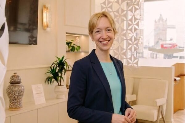 Dr. Iris Derwig